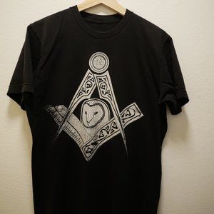 MASONIC OWL SQUARE AND COMPASS MEDIUM COTTON BLACK T SHIRT